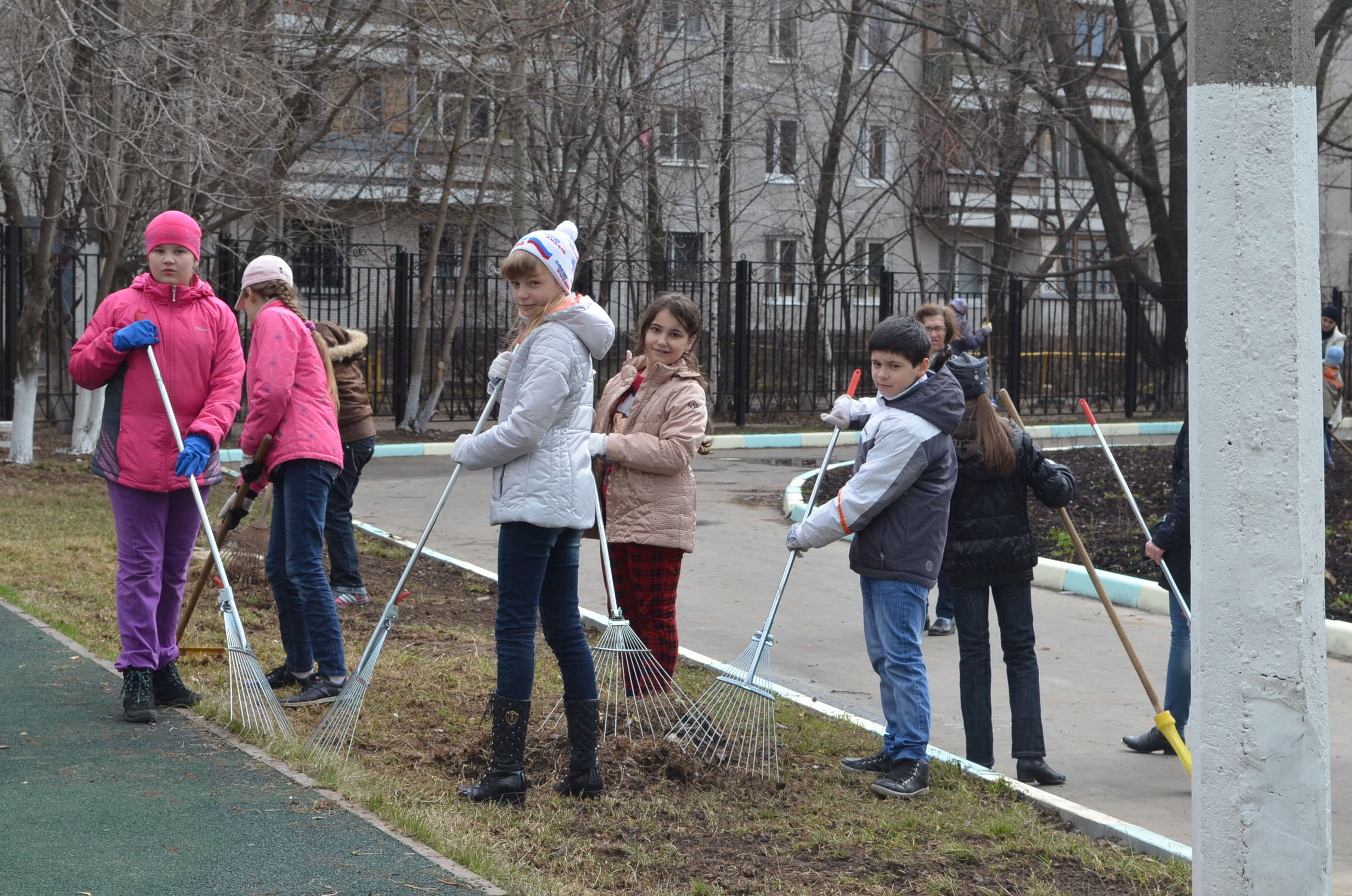 Картинка субботник в школе